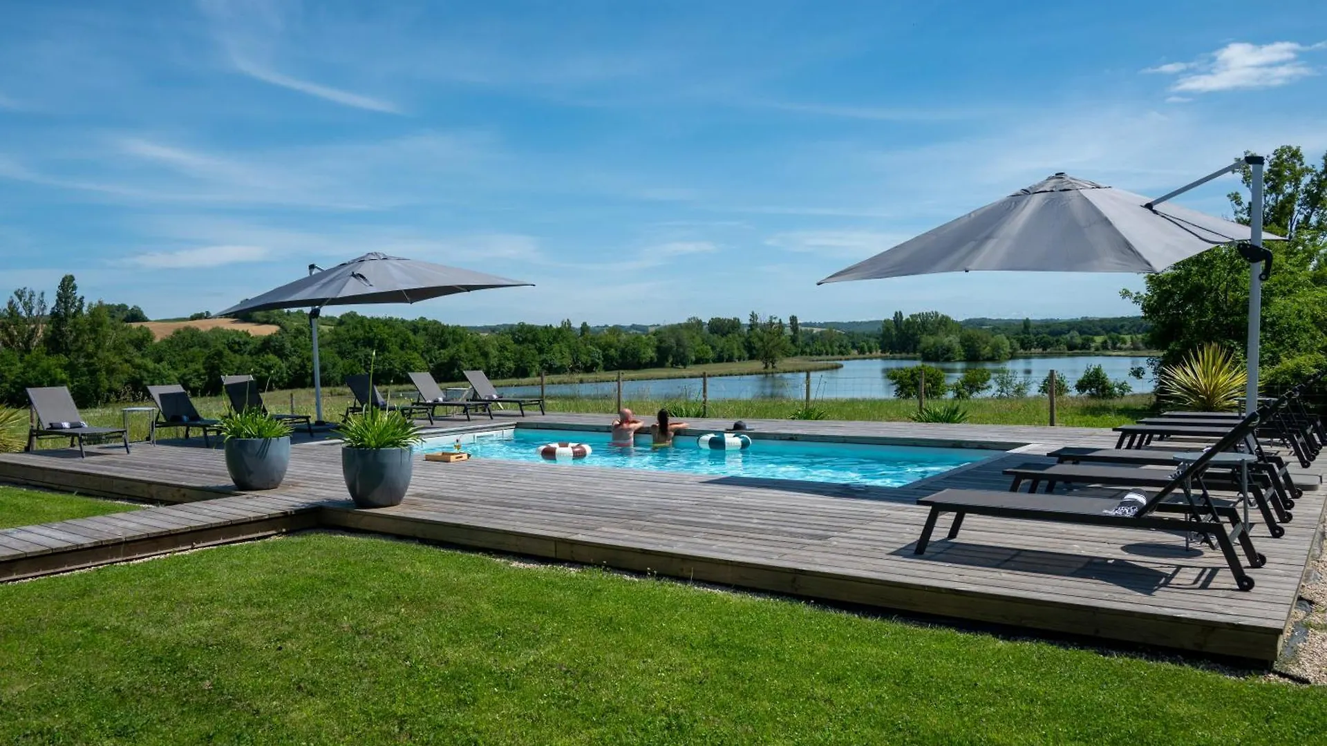La Villa Face Au Lac Saramon